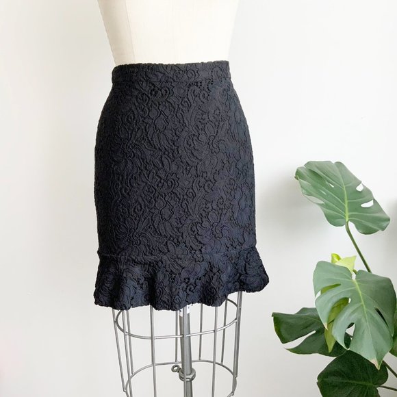 CLUB MONACO Size 2 Black Flounced Floral Laced Mini Skirt - Picture 1 of 5